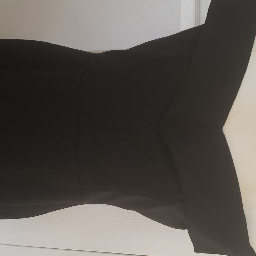Lovely black dress - Picture 2 of 4